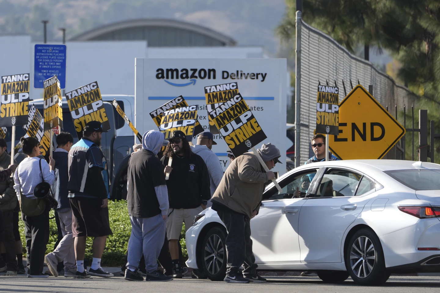 Amazon Workers Strike Before Christmas