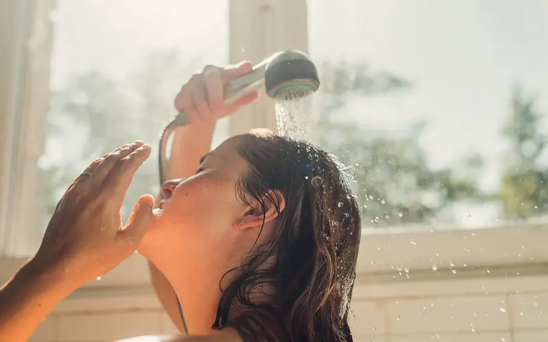 Morning or Night Shower: Which is Better?