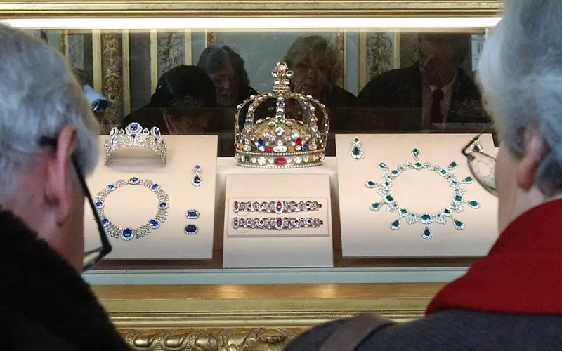 Jewellery Theft at the Louvre Museum