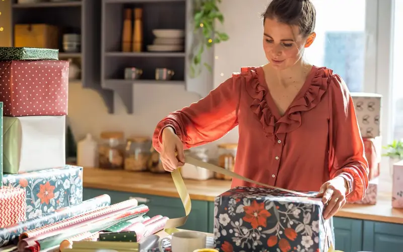 AI Tools Transform Christmas Gift Shopping