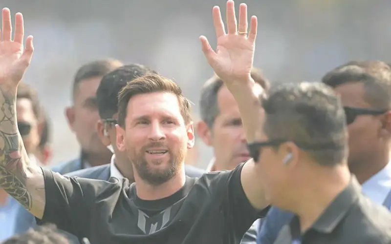 Messi's India Tour: Excitement Turns to Chaos