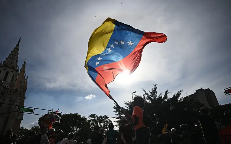 US Captures Venezuelan President in Military Strike