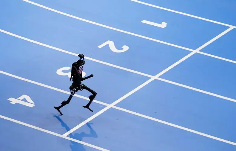 China Robot Marathon Targets Human Record